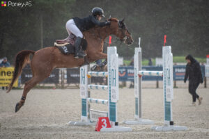 Double sans faute, Victoire Chapalain et Fantho de l’Étape s’adjugent le Grand Prix du CSIP de Fontainebleau – ph. Marine Delie