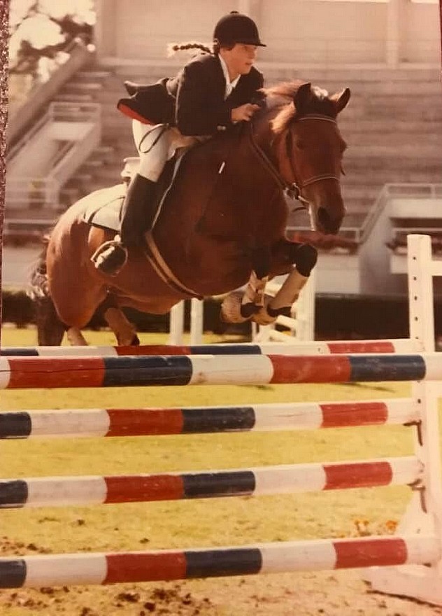Nuit d’Été en compétition, sous la selle d'Emmanuelle Rabillon - ph. coll. privée