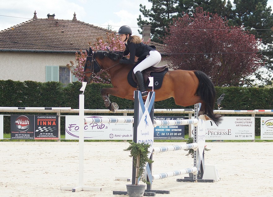 Lilou Court et Éros d’Hurl’Vent, auteurs d’un double sans-faute décisif à Chazey-sur-Ain - ph. Sandrine Febvet