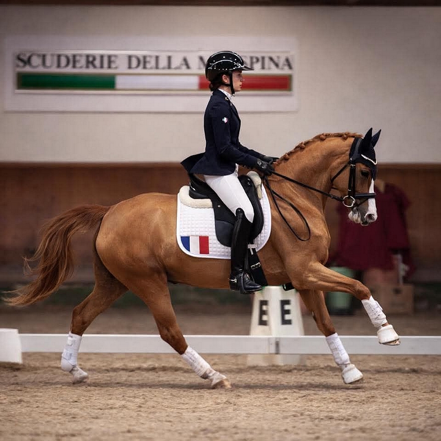 Léna Chimot et DS Chantilly se sont imposées dans la reprise Équipe du CDIP d’Ornago avec un score proche des 70 %.