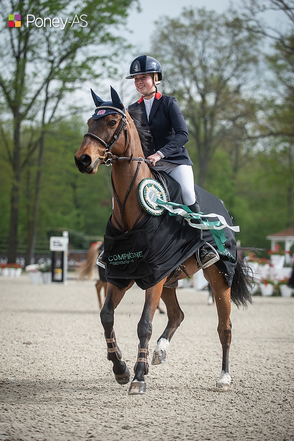 Championne d’Europe par équipes en titre et quatrième en individuel, Sophia Rogers, dans sa dernière année sur le circuit international, pourra de nouveau nourrir des ambitions européennes avec son Neil 55 – ph. Marine Delie