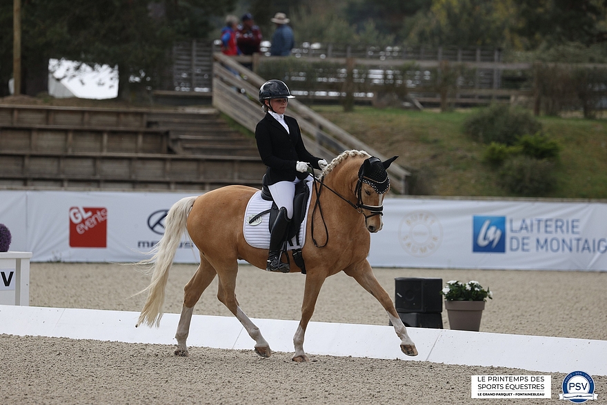 L’Allemande Lisa Von Helldorf et Dreamlike sortent victorieux de la reprise Équipe – ph. PSV