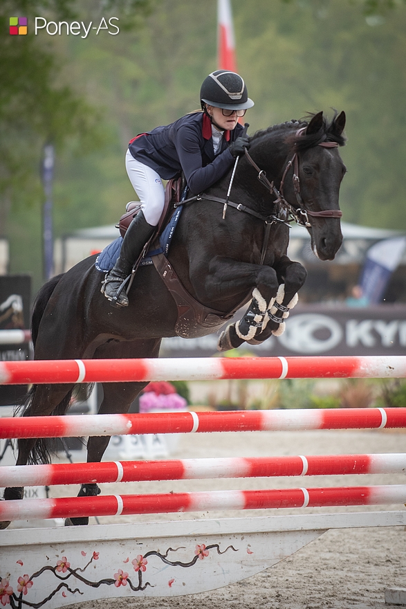 Week-end sans faute pour Alix Azalbert et Galadriel Hillière, les gagnantes du Grand Prix As Excellence de Fontainebleau - ph. Marine Delie