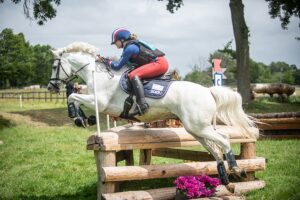 Émilie Aunac et Uriel de Tassine*du Pic remportent le Grand Prix du Lion d’Angers – ph. Marine Delie