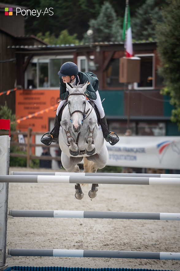 Ted Fagan et Ballyfore Rosie ont largement contribué à propulser l'Irlande en tête du classement provisoire du championnat par équipes. Ph. Marine Delie