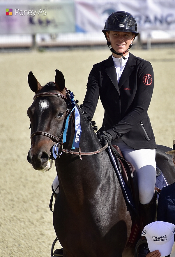 L’Aigle Rouge du Lin est 5e sous la selle d’Iphigénie Deray – ph. Poney As