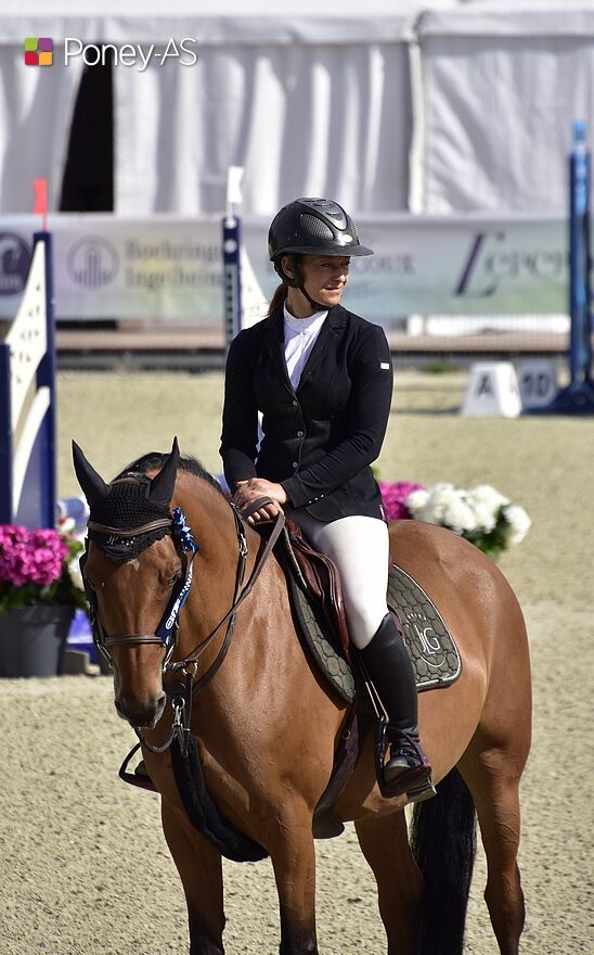 Sous la selle de Julie Le Guern, Lagertha d'Embets décroche la 4e place – ph. Poney As