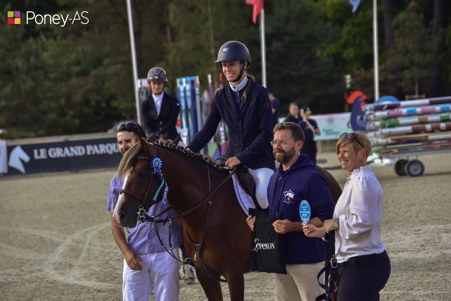 Kookie d’Annoville est 5e avec Océane Dubot - ph. Poney As