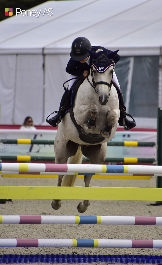Le 6e, Keep Hope de l’Étang, monté par Margaux Rigotti - ph. Poney As