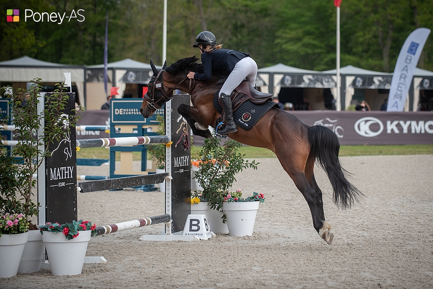 Sans faute, Zoé Le Mée Cattiaux et Eben d’Haligan réalisent un doublé vitesse / Grand Prix As Excellence à La Nouaye – ph. Marine Delie